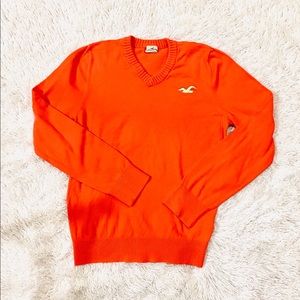 Hollister V- Neck sweater